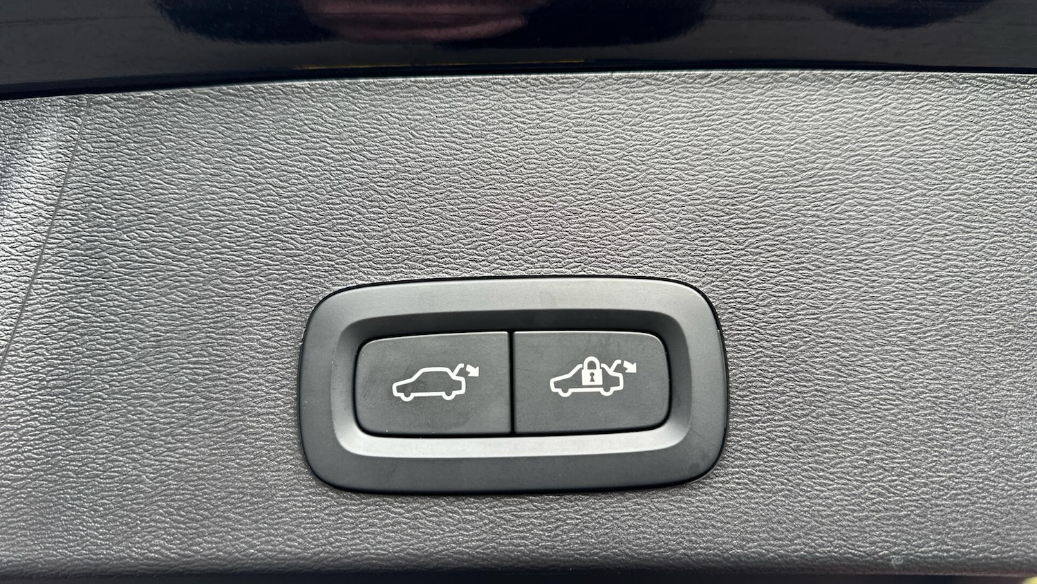 Used Volvo XC40 2024 for sale - 76337812: Photo 27