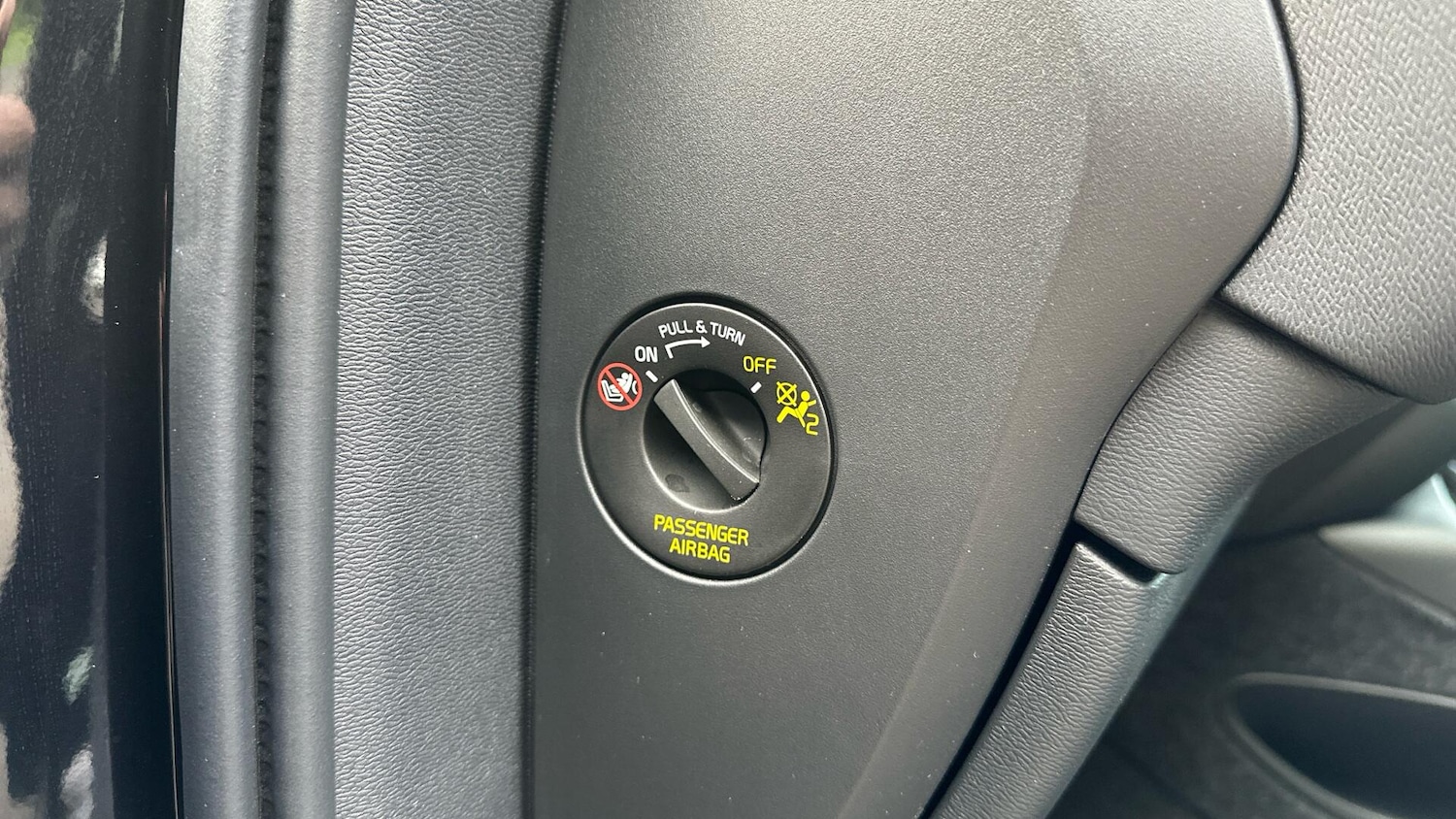 Used Volvo XC40 2024 for sale - 76337812: Photo 29