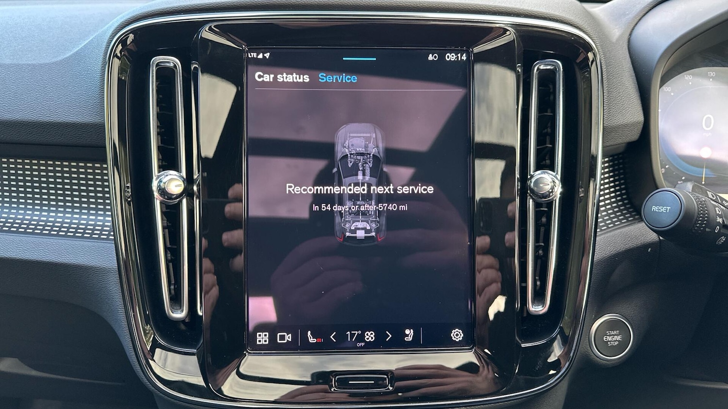 Used Volvo XC40 2024 for sale - 76337812: Photo 36