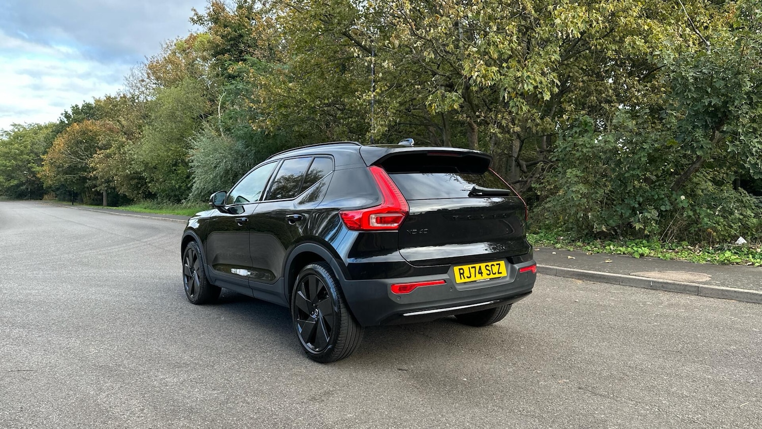 Used Volvo XC40 2024 for sale - 76337812: Photo 4
