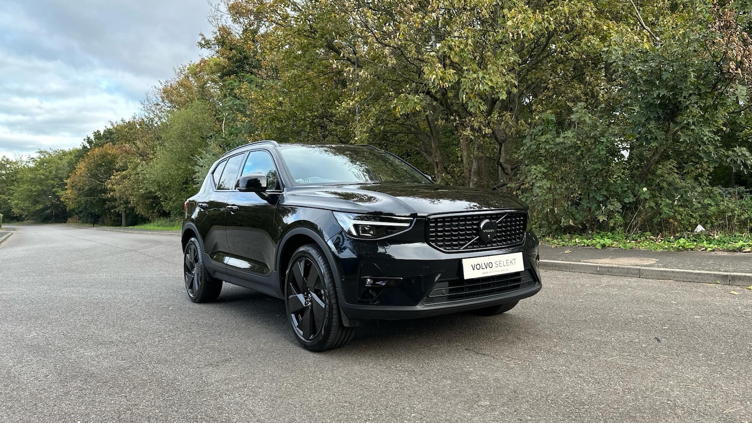 Used Volvo XC40 2024 for sale - 76337812: Photo 5