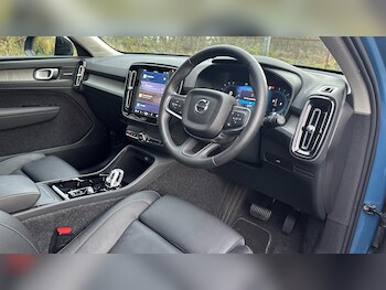 Used Volvo XC40 2025 for sale - 76765636: Photo