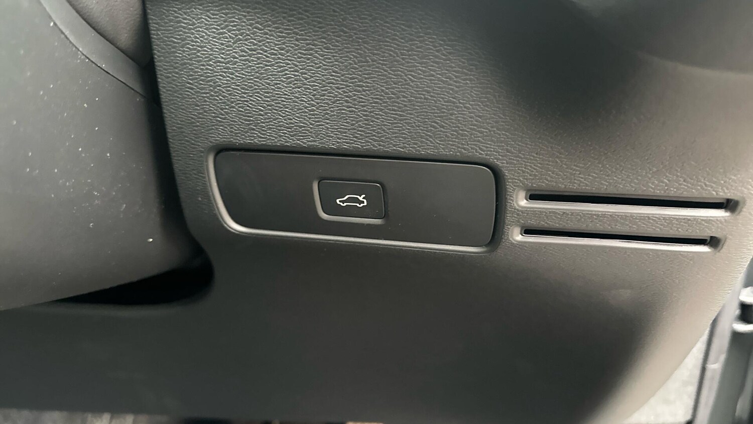 Used Volvo EX40 2026 for sale - 77807916: Photo 36