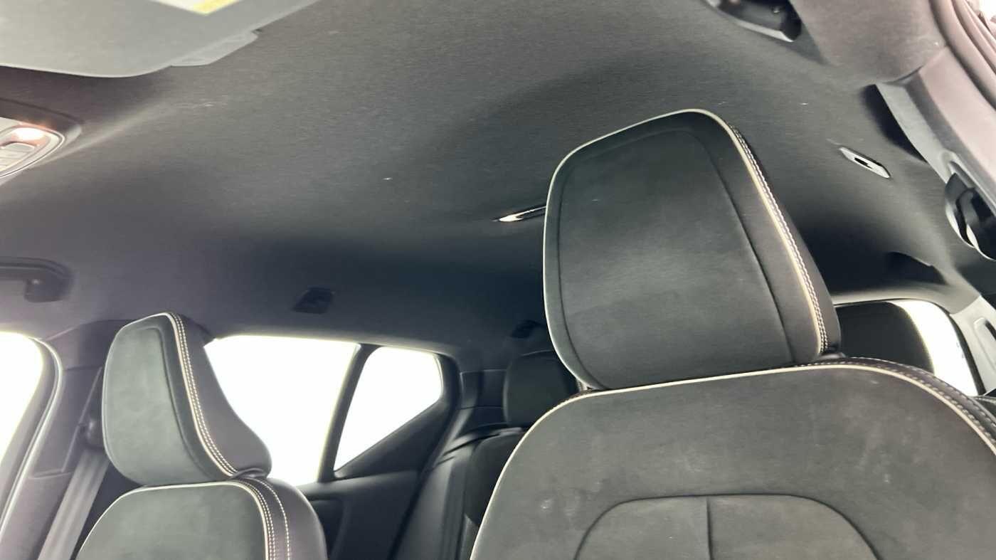 Used Volvo XC40 2021 for sale - 76432572: Photo 11