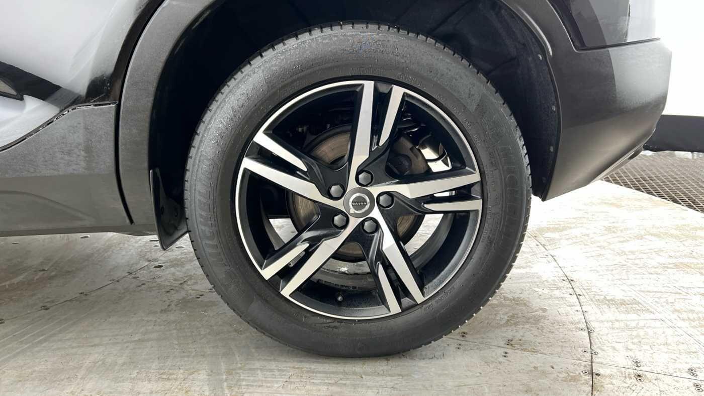 Used Volvo XC40 2021 for sale - 76432572: Photo 4