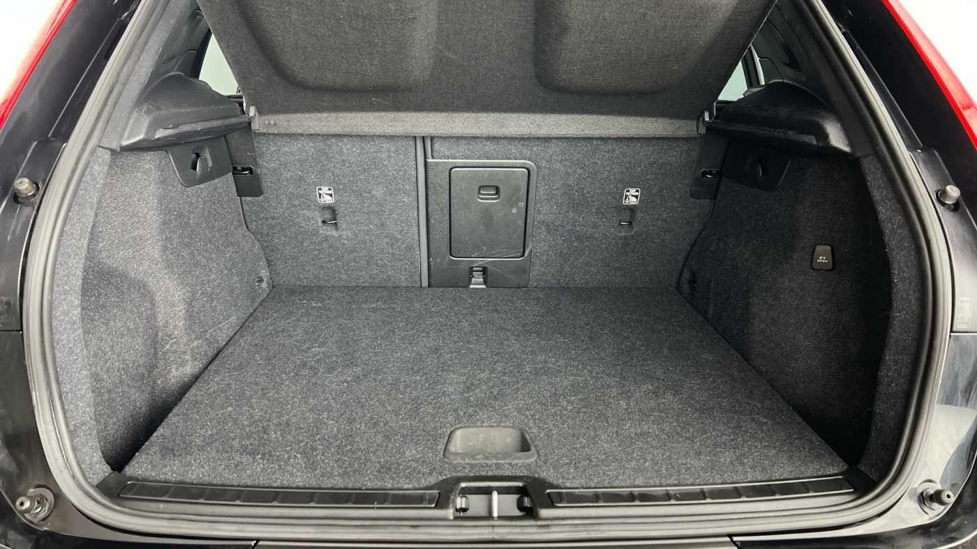 Used Volvo XC40 2021 for sale - 76432572: Photo 5