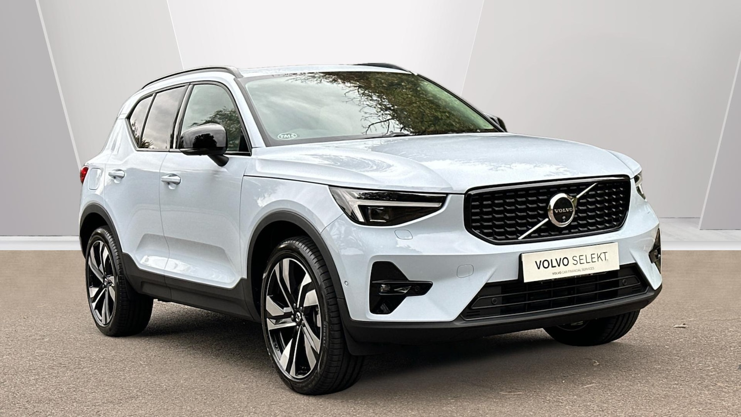 Used Volvo XC40 2025 for sale - 76336615: Photo 1