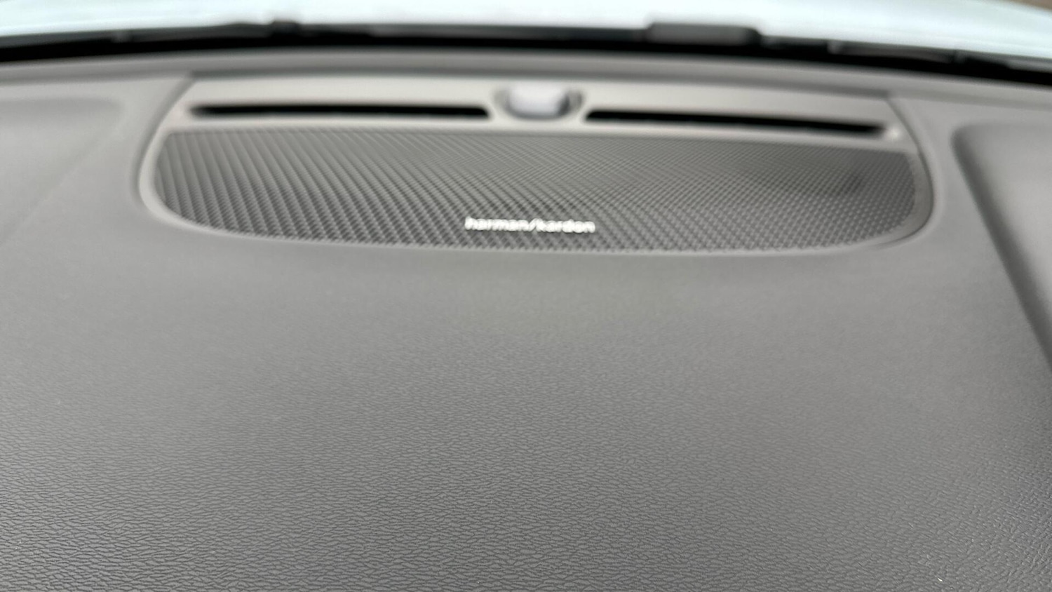 Used Volvo XC40 2025 for sale - 76336615: Photo 47