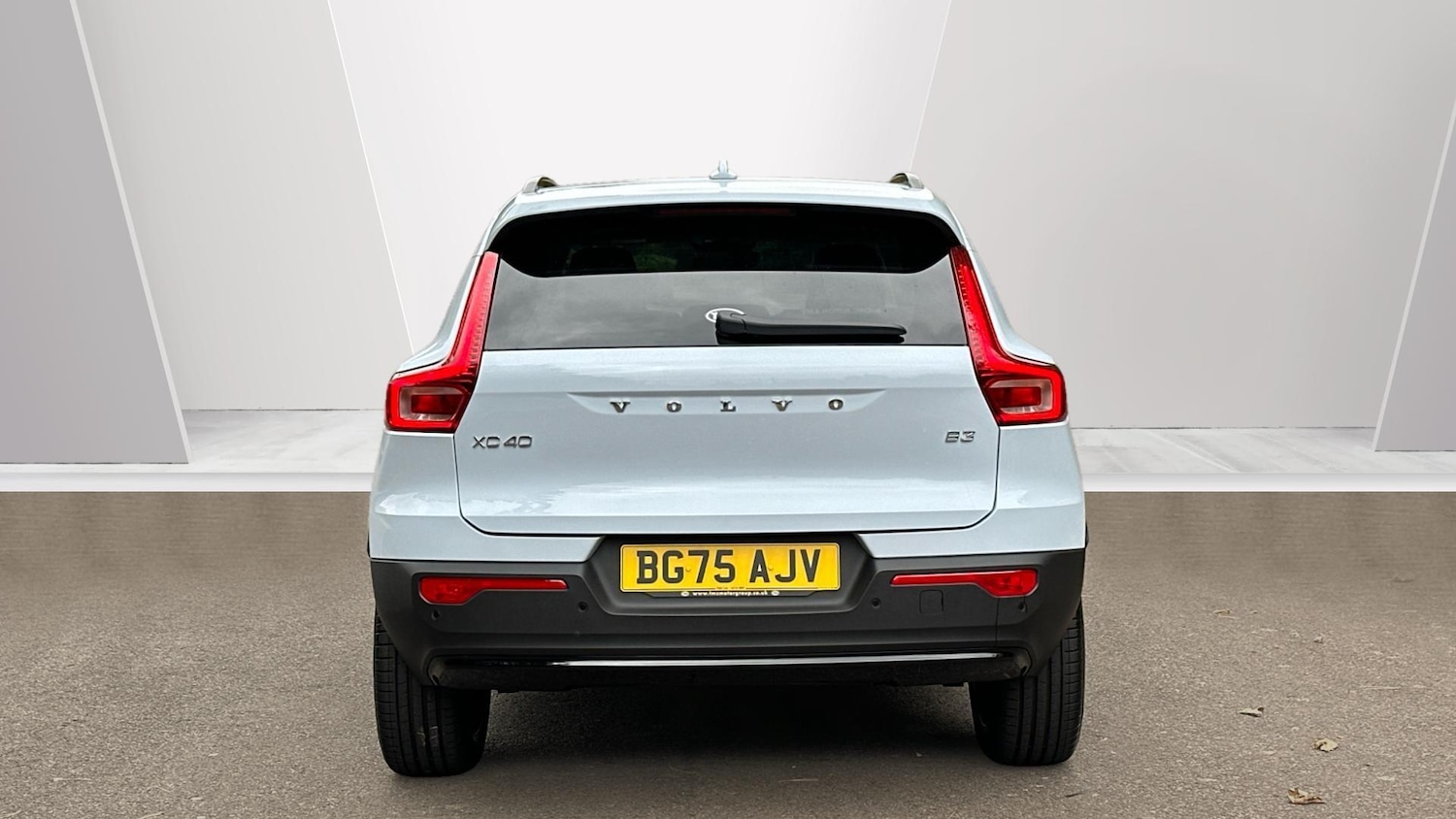 Used Volvo XC40 2025 for sale - 76336615: Photo 7