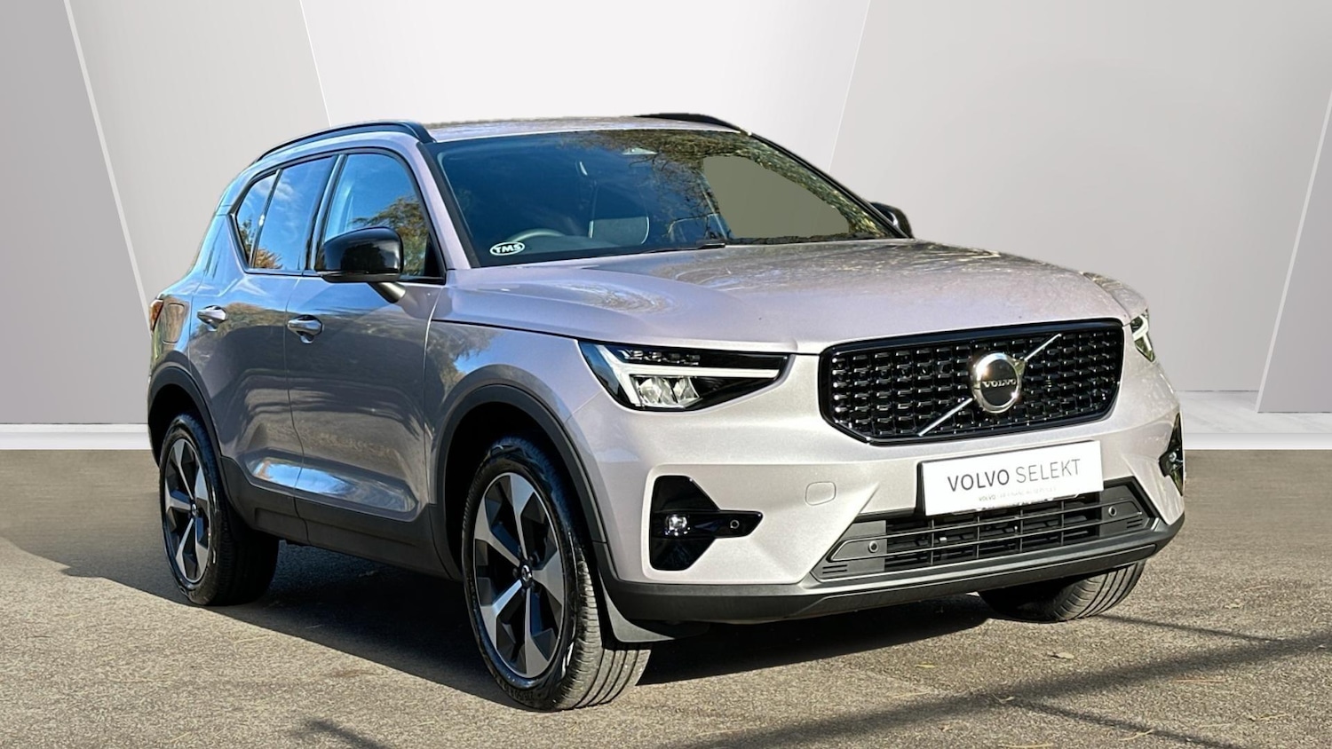Used Volvo XC40 2025 for sale - 77672906: Photo 1