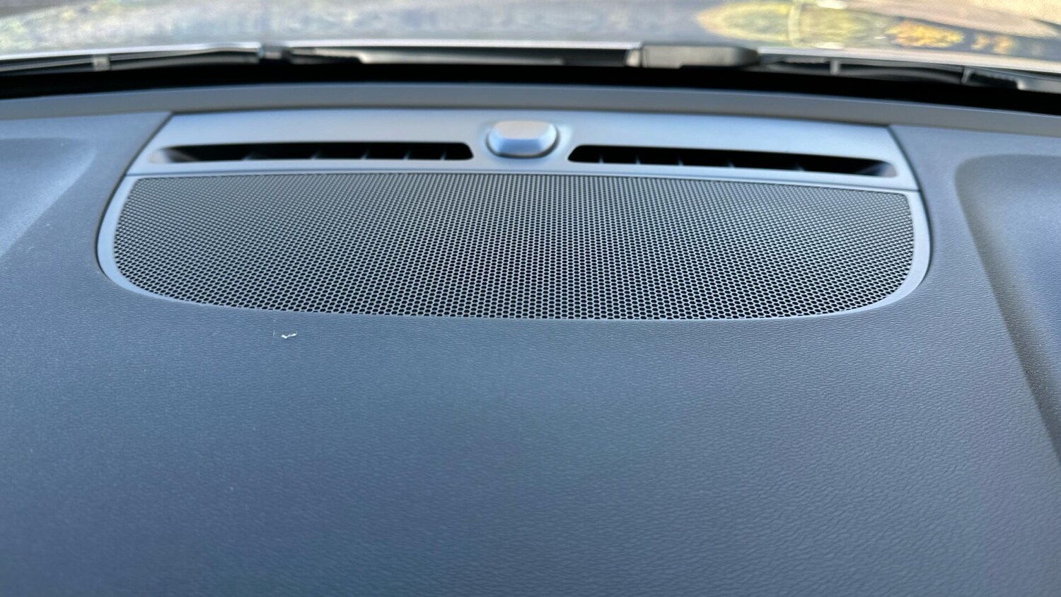 Used Volvo XC40 2025 for sale - 77672906: Photo 25