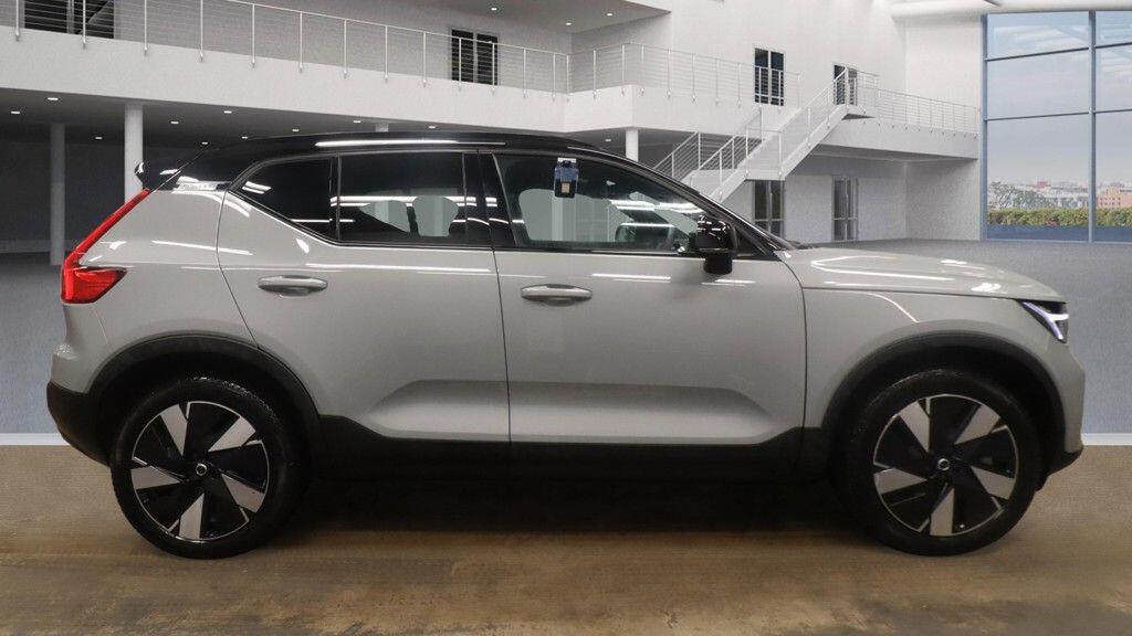 Used Volvo XC40 2023 for sale - 77672910: Photo 5