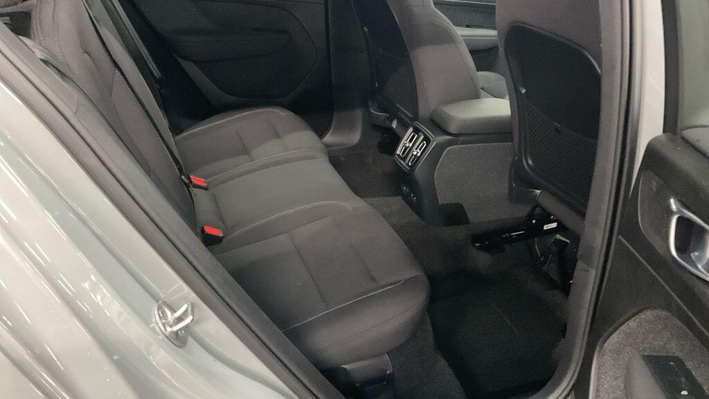Used Volvo XC40 2023 for sale - 77672910: Photo 8