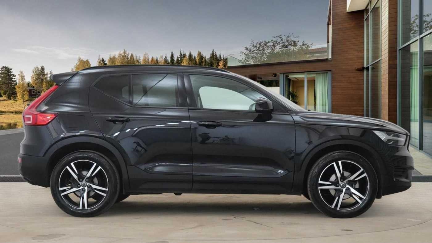 Used Volvo XC40 2022 for sale - 76336348: Photo 2