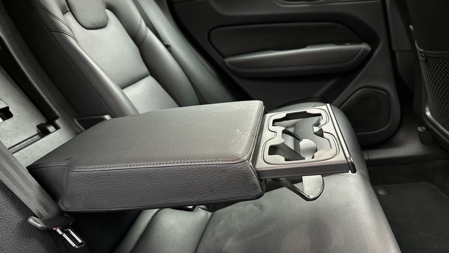 Used Volvo XC60 2023 for sale - 76336910: Photo 32