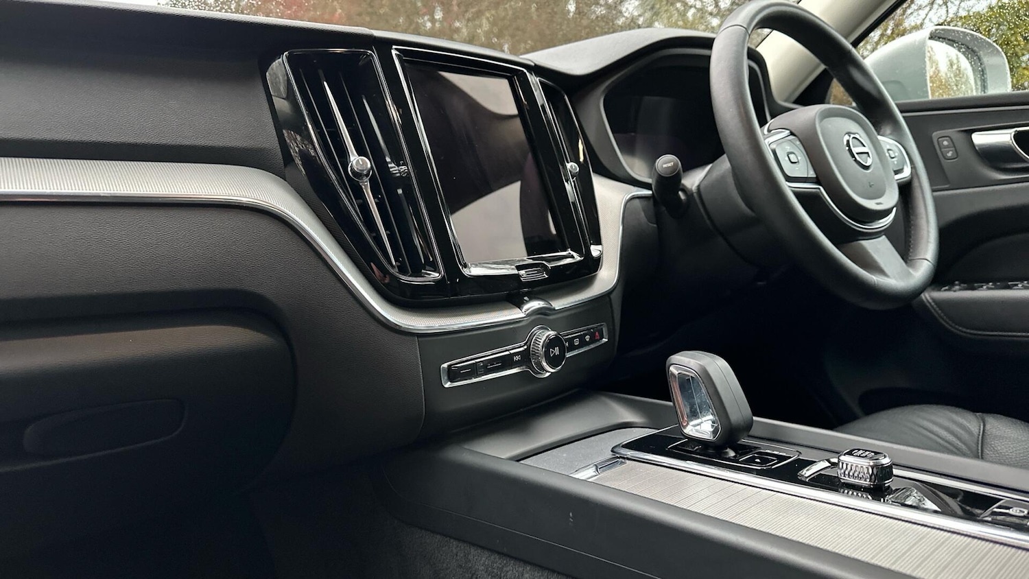 Used Volvo XC60 2023 for sale - 76336910: Photo 38