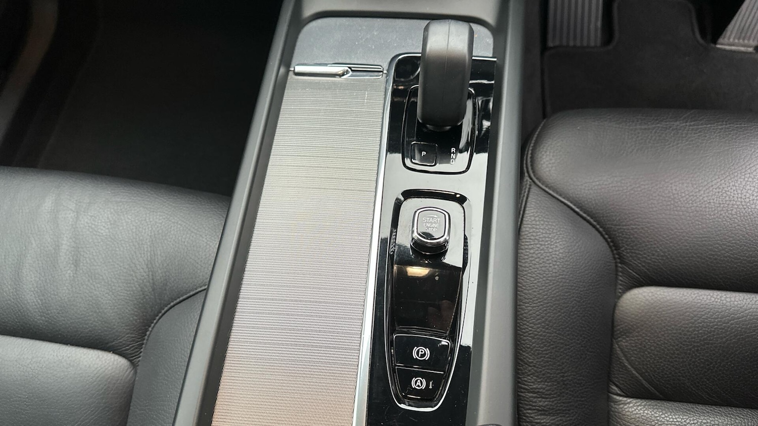 Used Volvo XC60 2023 for sale - 76336910: Photo 41