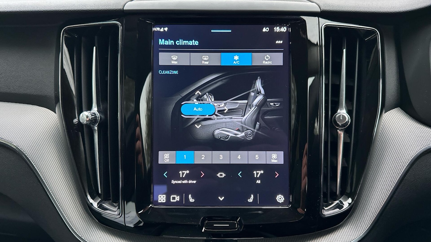 Used Volvo XC60 2023 for sale - 76336910: Photo 49