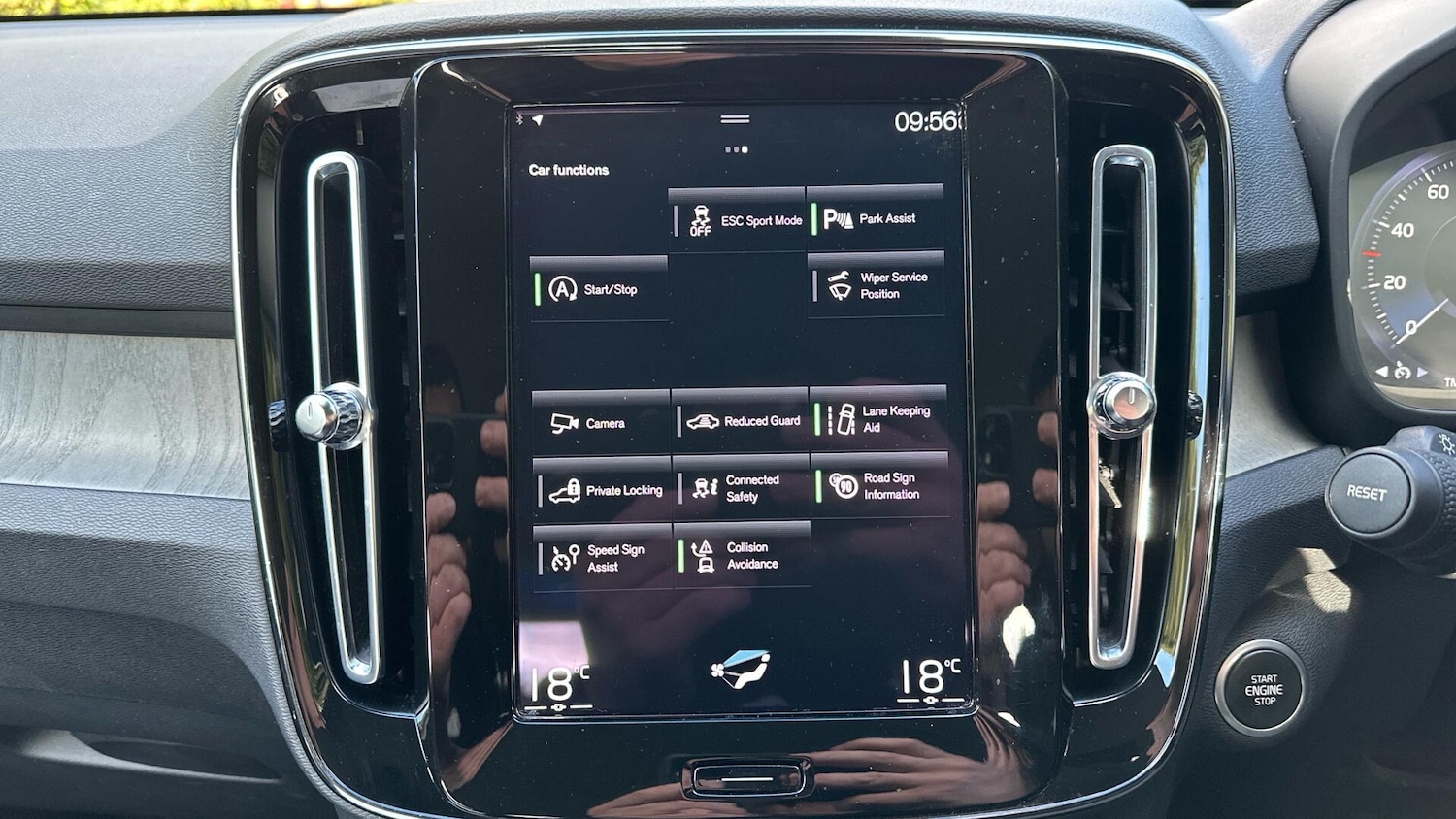 Used Volvo XC40 2021 for sale - 76336918: Photo 12