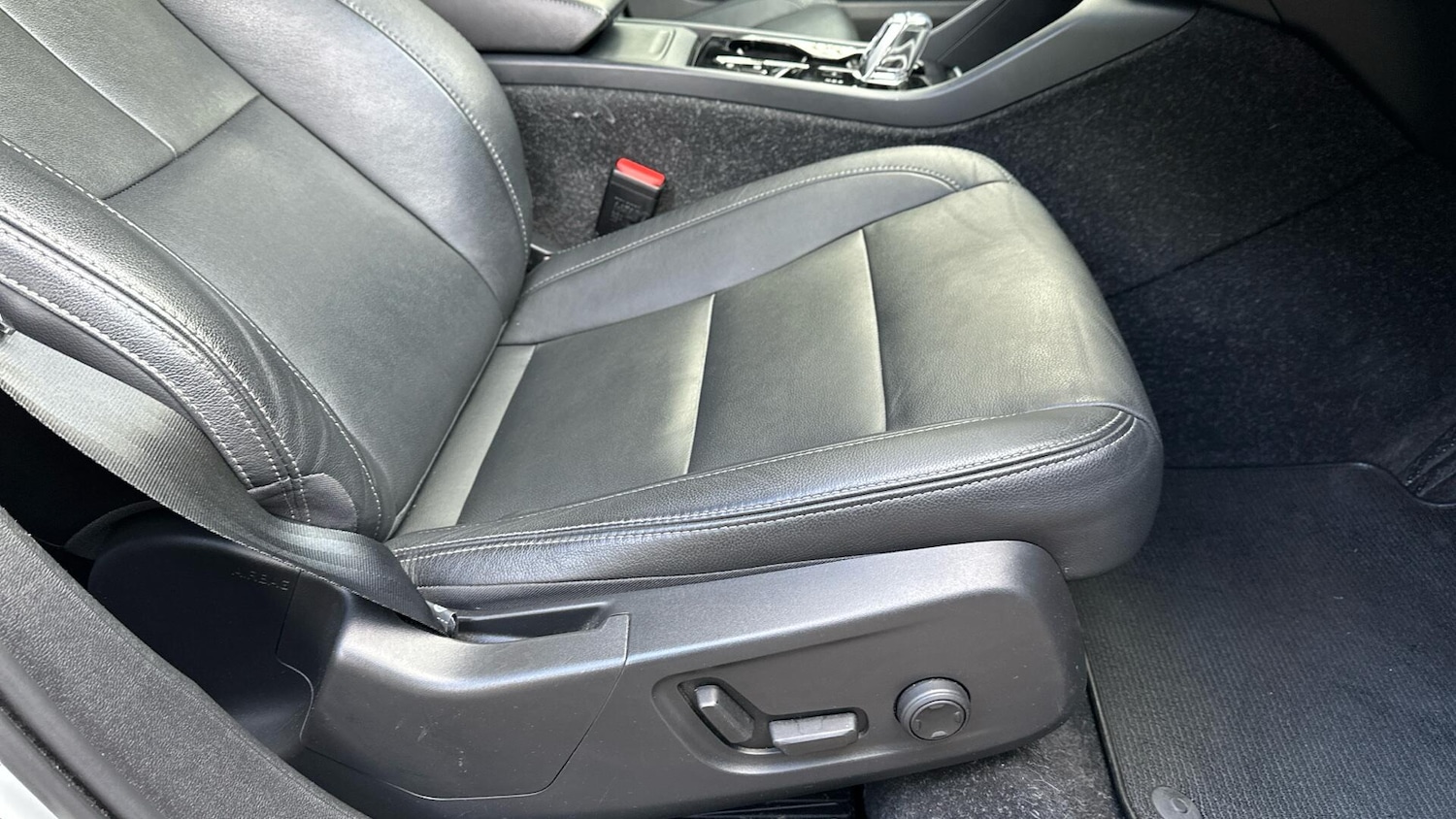 Used Volvo XC40 2021 for sale - 76336918: Photo 30