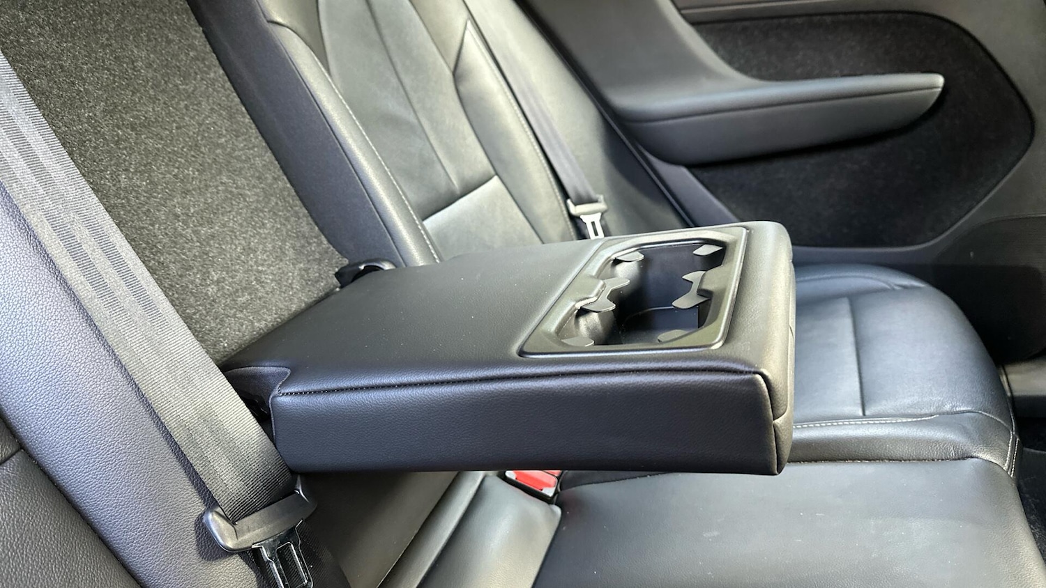 Used Volvo XC40 2021 for sale - 76336918: Photo 33