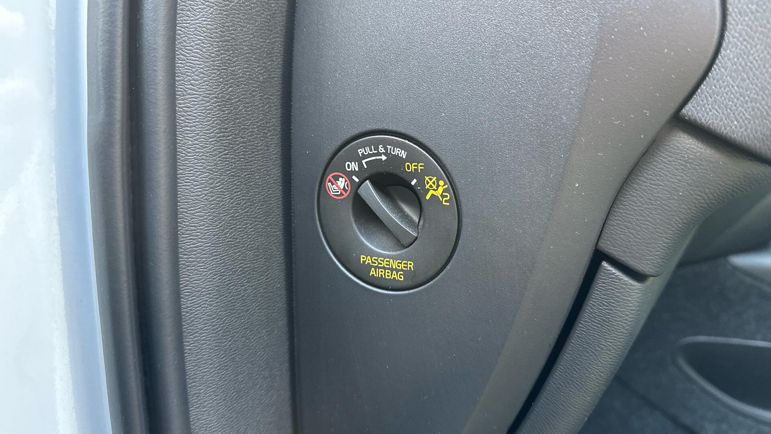 Used Volvo XC40 2021 for sale - 76336918: Photo 40