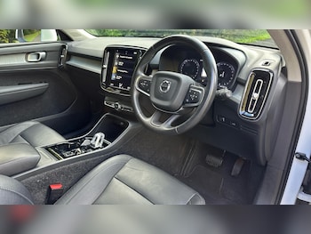 Used Volvo XC40 2021 for sale - 76336918: Photo