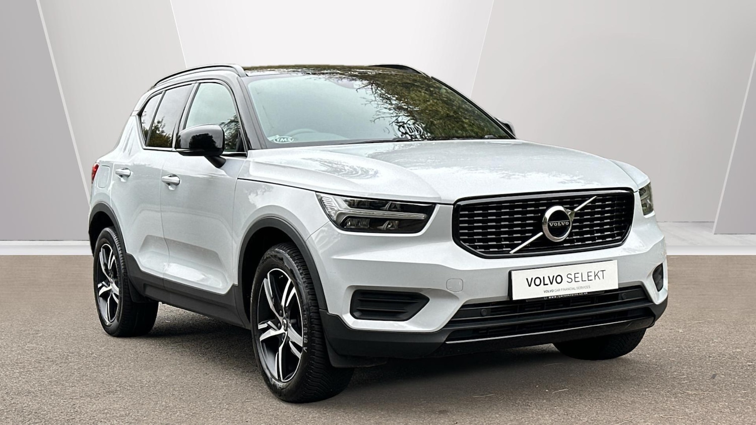 Used Volvo XC40 2021 for sale - 76336952: Photo 1