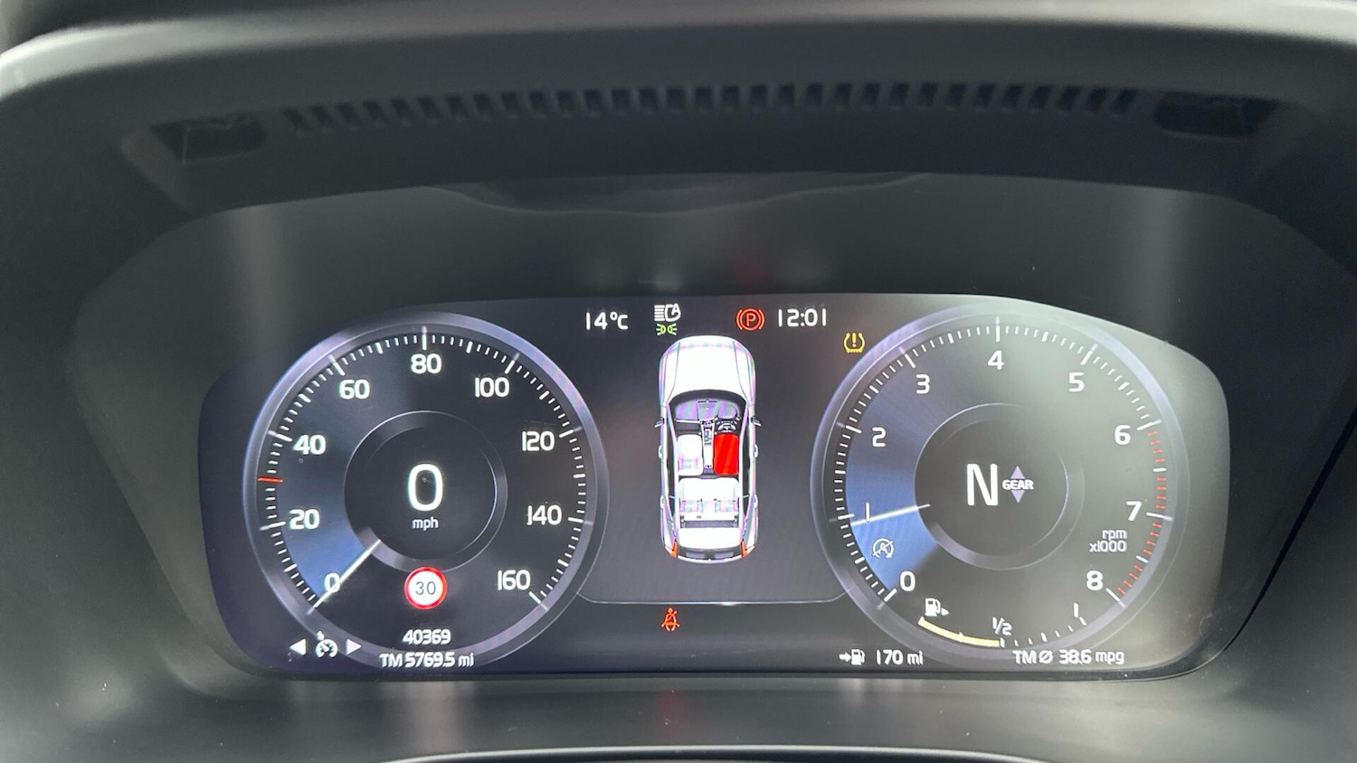 Used Volvo XC40 2021 for sale - 76336952: Photo 11