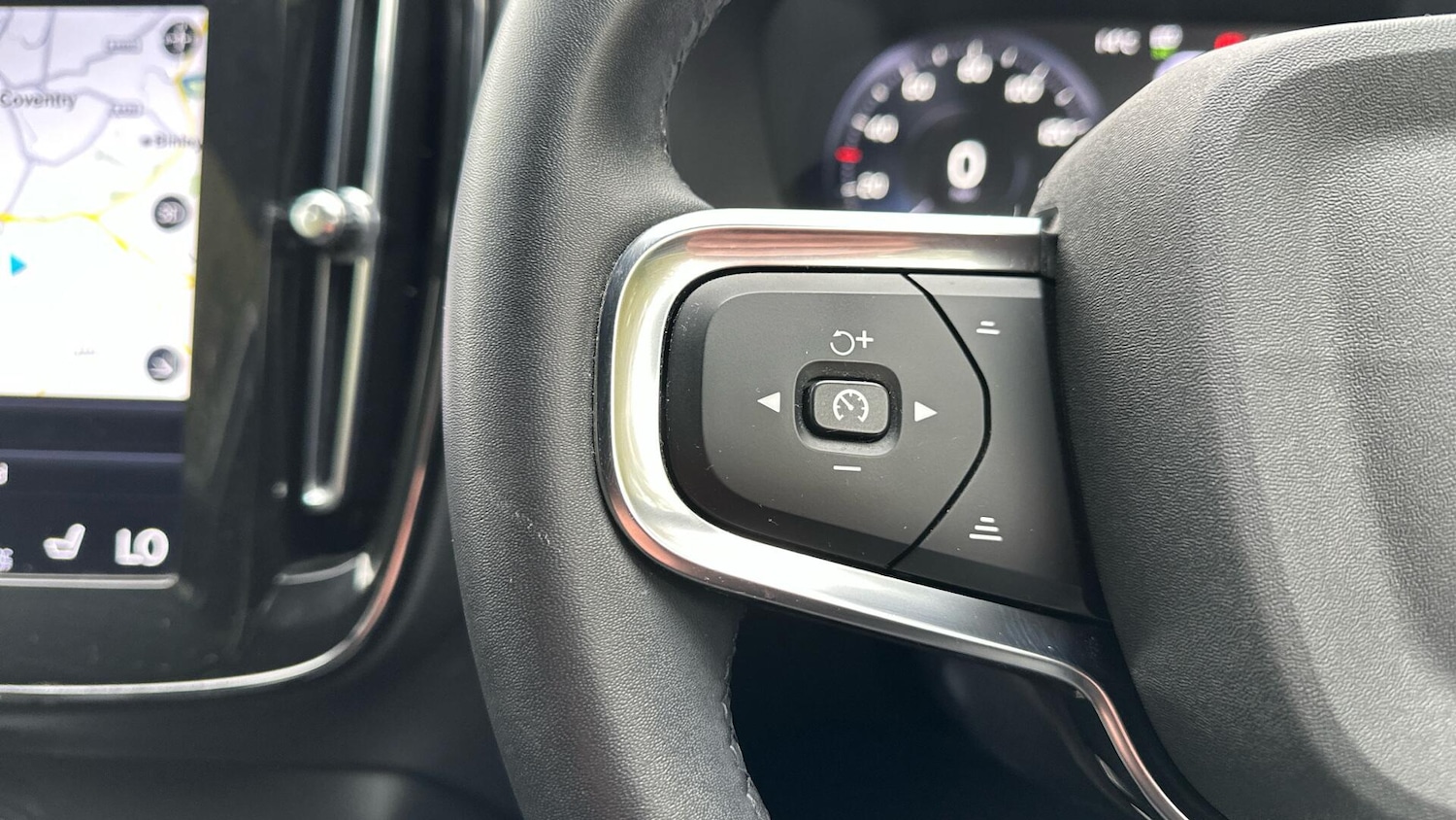 Used Volvo XC40 2021 for sale - 76336952: Photo 19