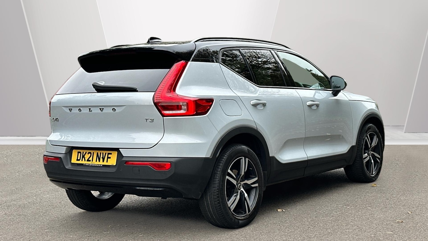 Used Volvo XC40 2021 for sale - 76336952: Photo 2