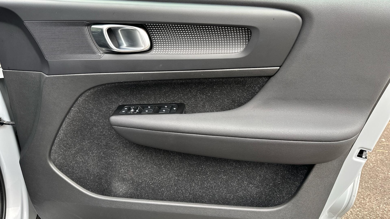 Used Volvo XC40 2021 for sale - 76336952: Photo 27