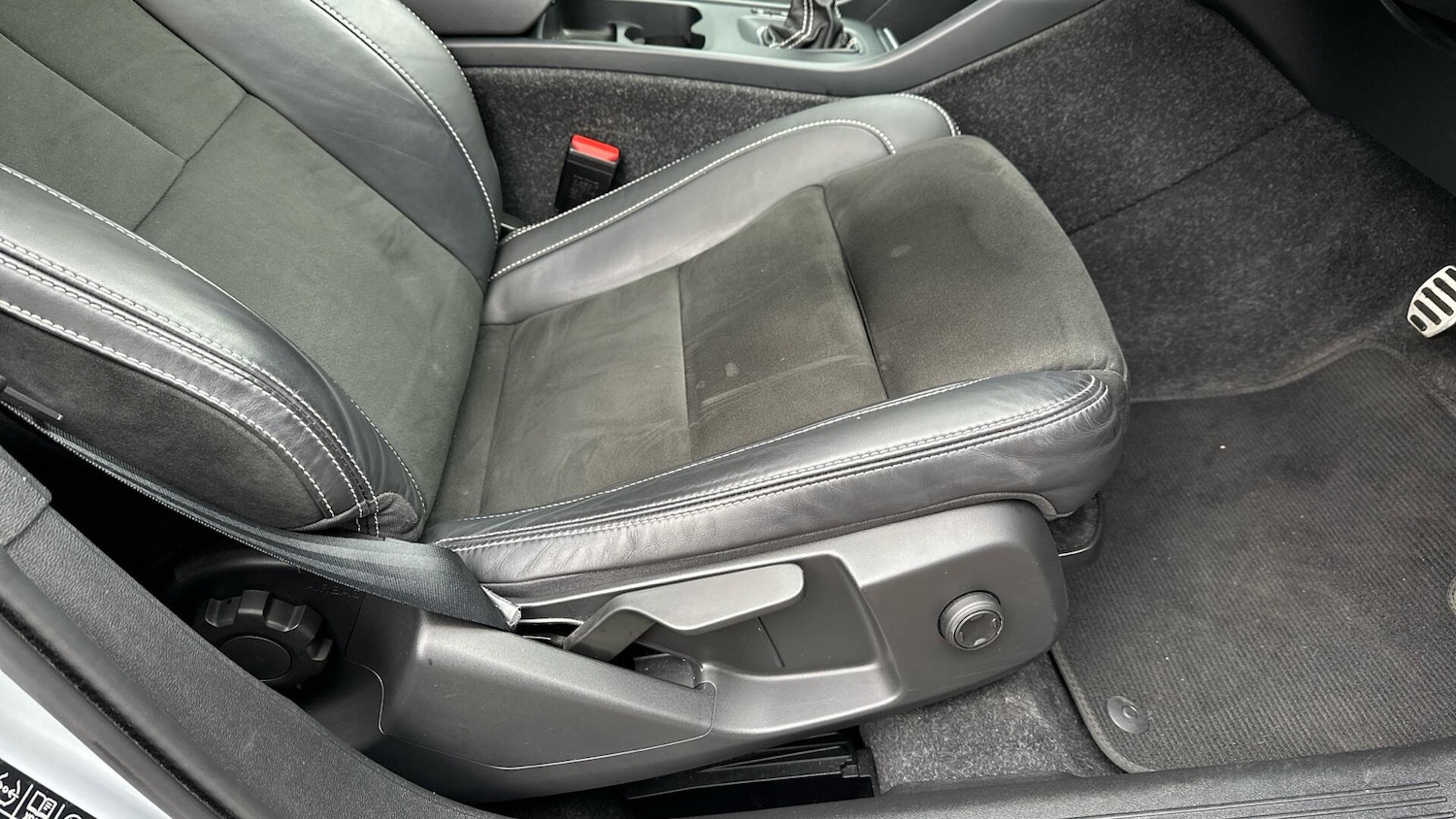 Used Volvo XC40 2021 for sale - 76336952: Photo 28