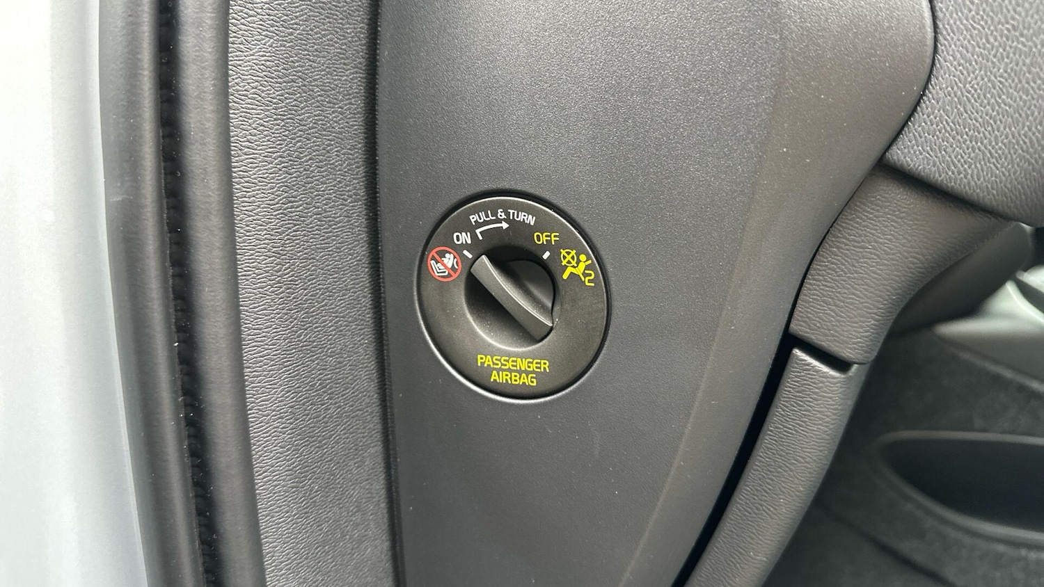 Used Volvo XC40 2021 for sale - 76336952: Photo 38