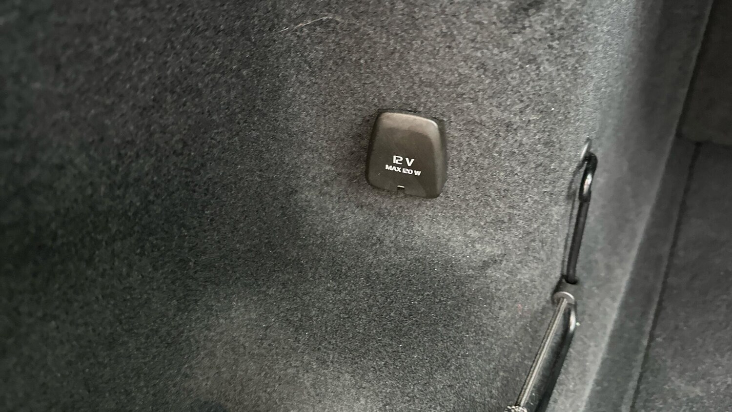 Used Volvo XC60 2023 for sale - 77672968: Photo 17