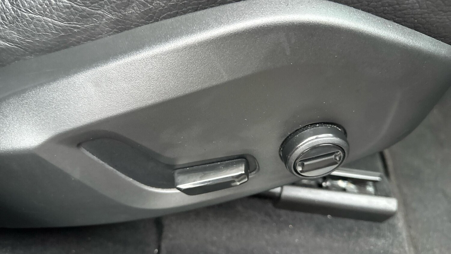 Used Volvo XC60 2023 for sale - 77672968: Photo 36