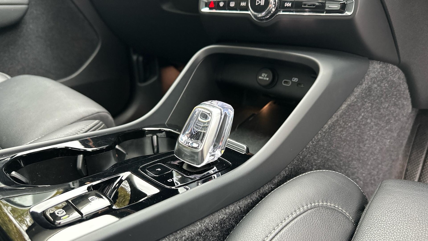 Used Volvo XC40 2024 for sale - 76337132: Photo 14