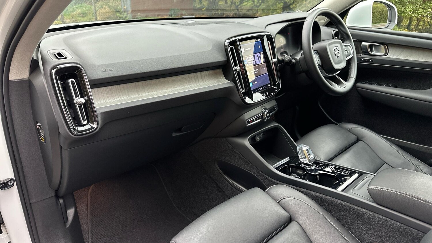 Used Volvo XC40 2024 for sale - 76337132: Photo 15