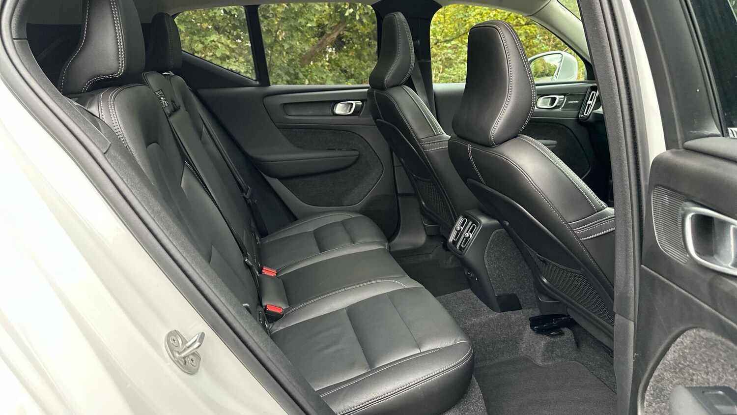 Used Volvo XC40 2024 for sale - 76337132: Photo 19