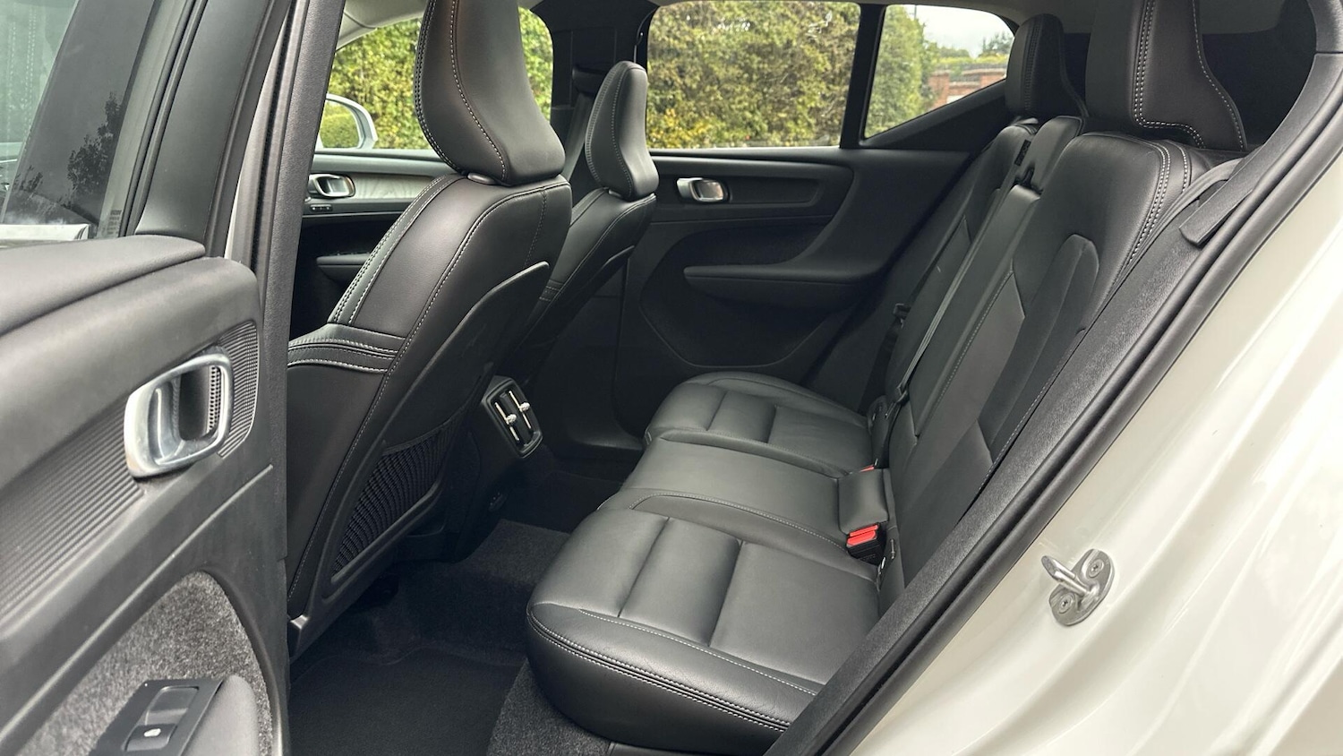 Used Volvo XC40 2024 for sale - 76337132: Photo 20