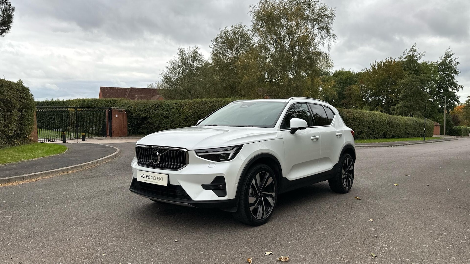 Used Volvo XC40 2024 for sale - 76337132: Photo 3