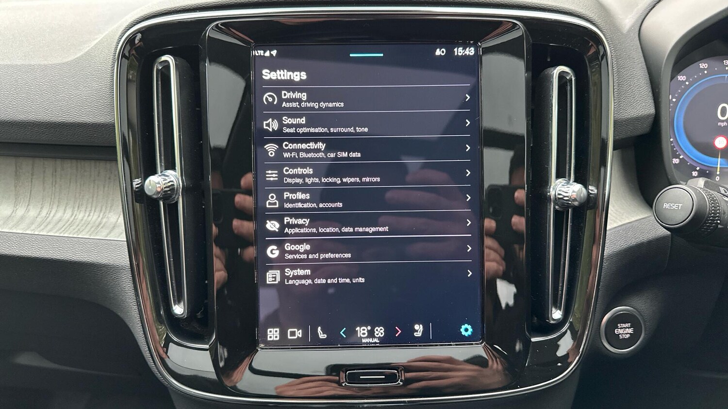 Used Volvo XC40 2024 for sale - 76337132: Photo 35