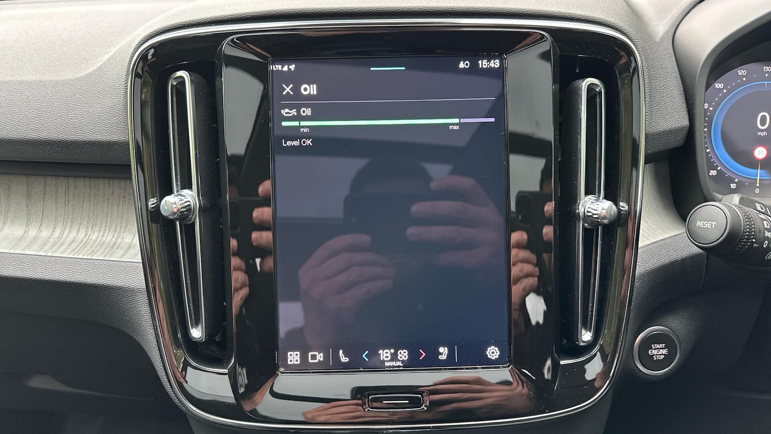 Used Volvo XC40 2024 for sale - 76337132: Photo 37