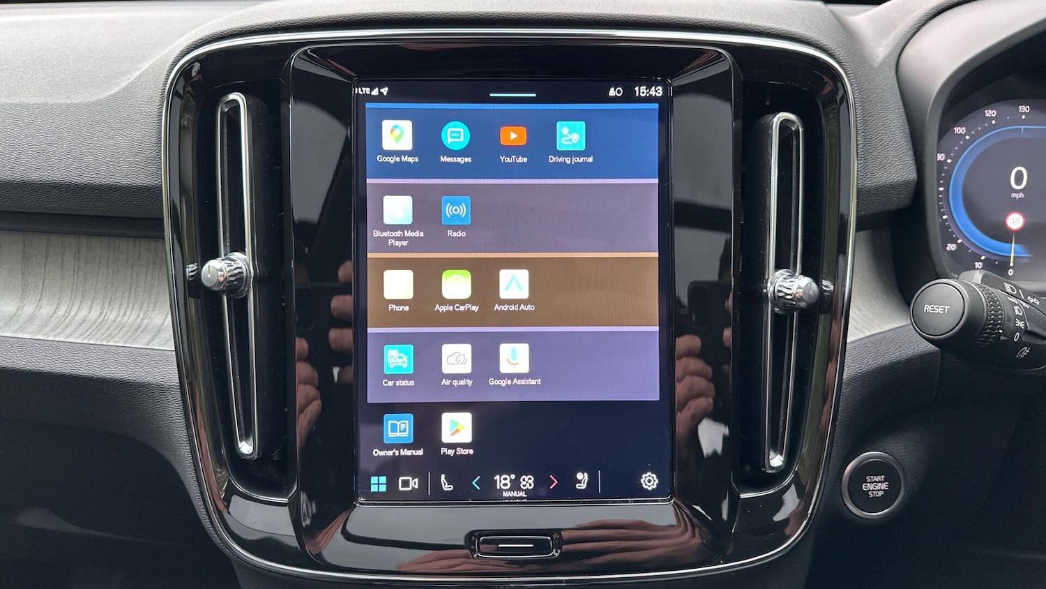 Used Volvo XC40 2024 for sale - 76337132: Photo 38