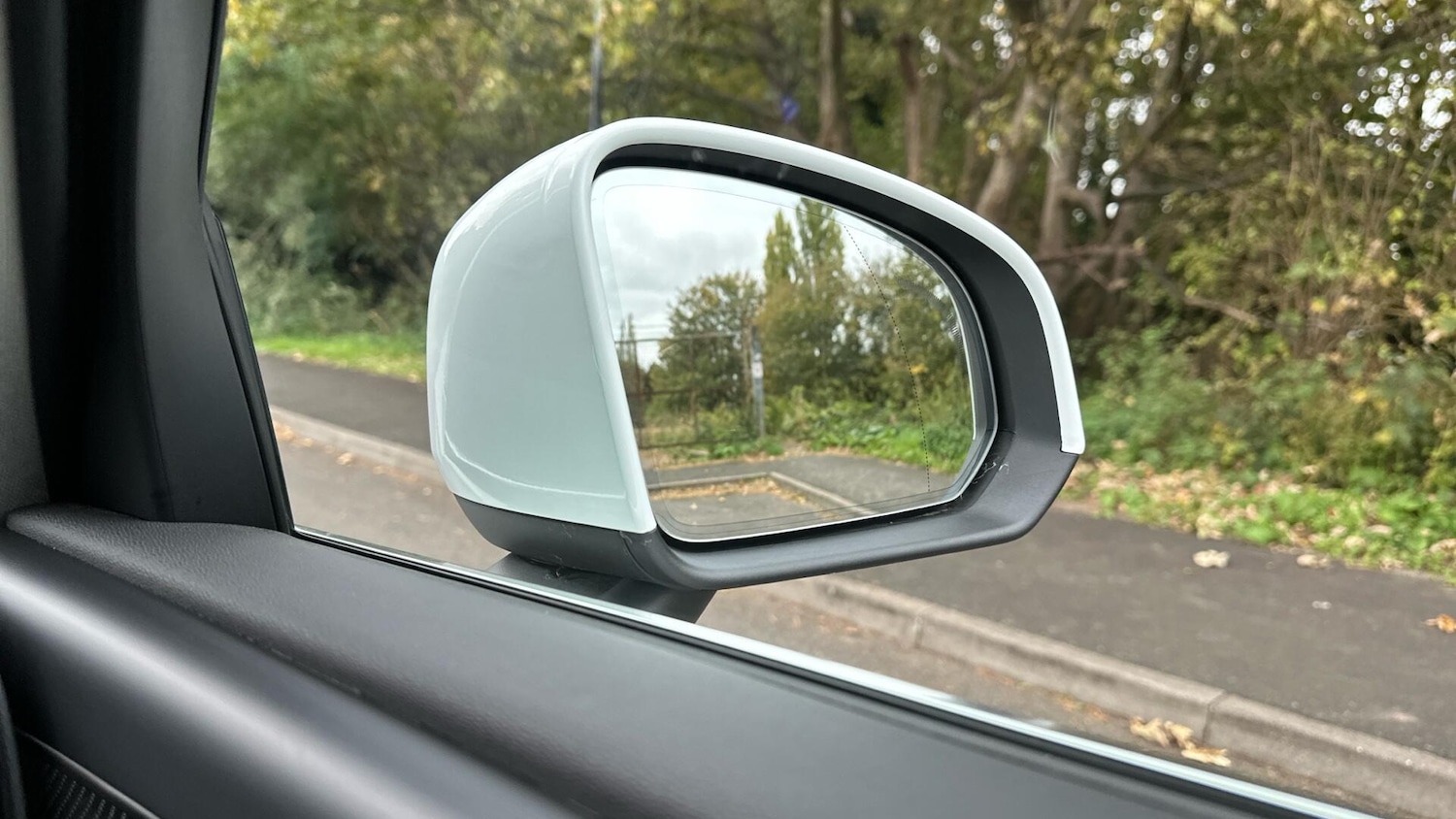 Used Volvo XC40 2024 for sale - 76337132: Photo 50