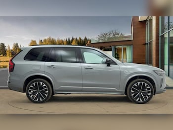 Used Volvo XC90 2025 for sale - 76918646: Photo