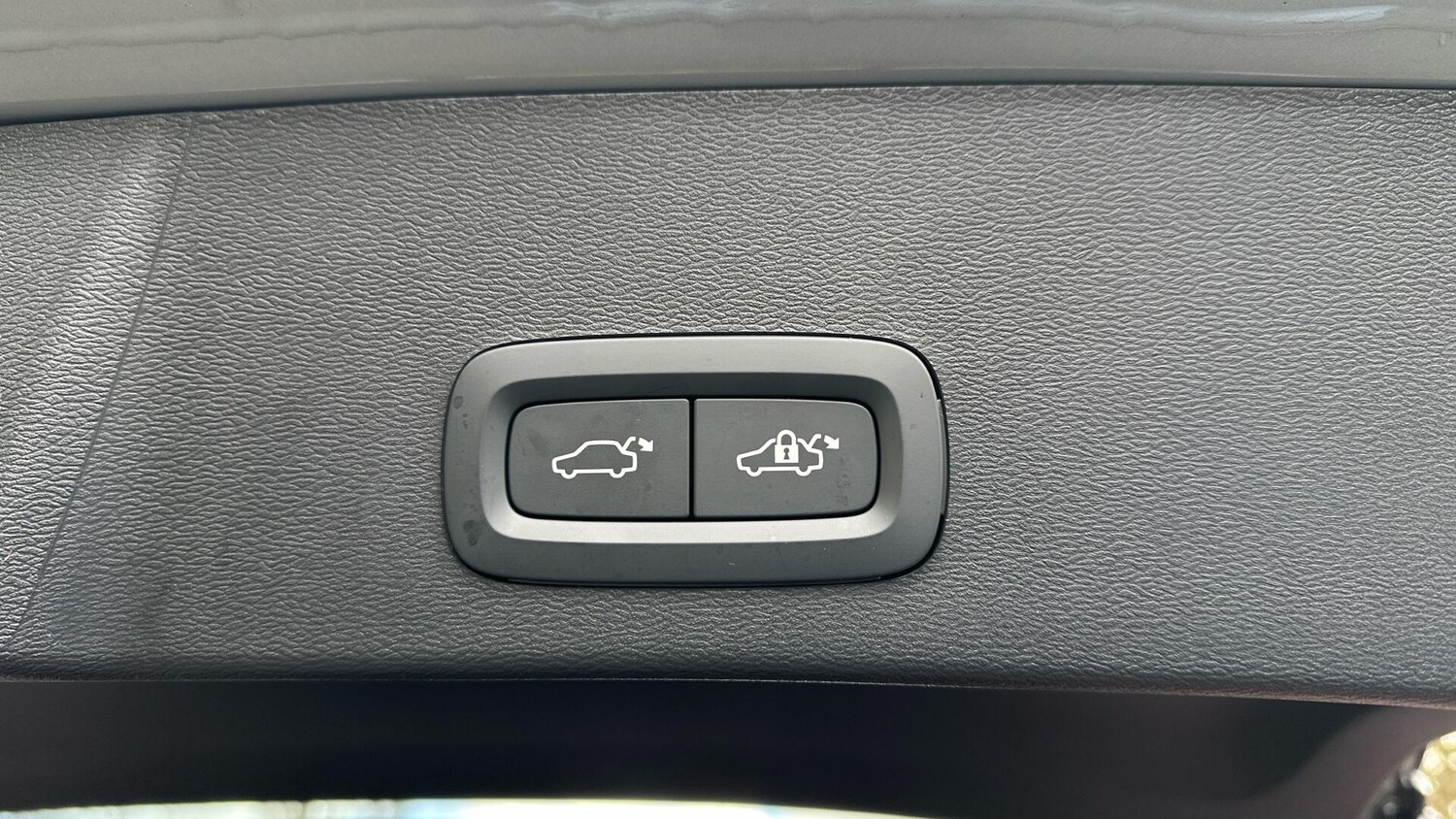 Used Volvo XC40 2026 for sale - 77673015: Photo 17