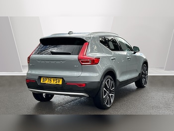 Used Volvo XC40 2026 for sale - 77673015: Photo
