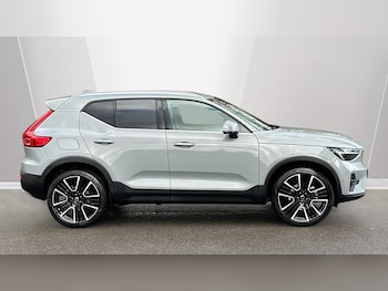 Used Volvo XC40 2026 for sale - 77673015: Photo