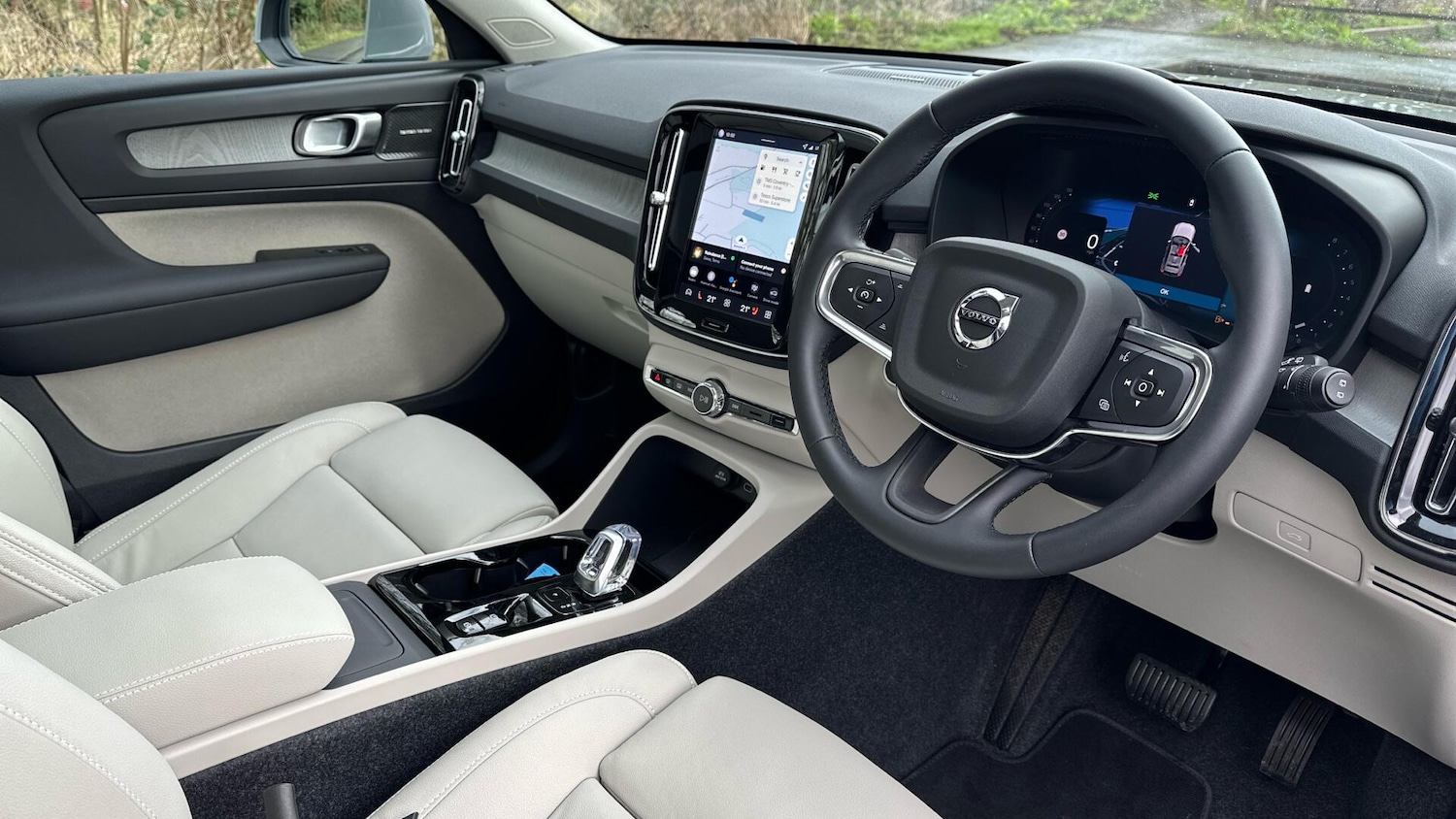 Used Volvo XC40 2026 for sale - 77673015: Photo 4